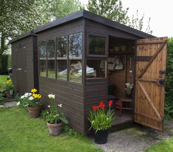 How to Choose a Modern Garden Shed for Your Backyard
